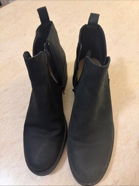Clarks Black Nubuck Side-Zip Ankle Booties
